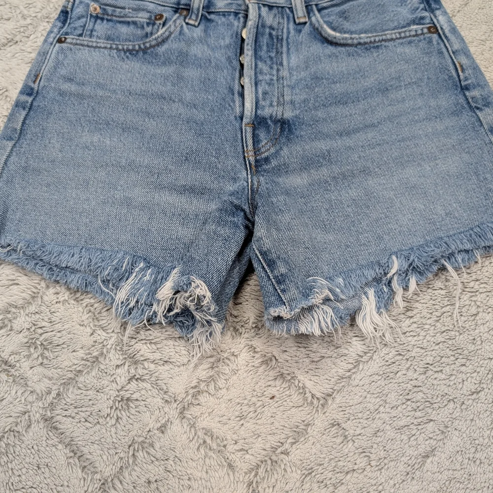 Agolde Shorts Womens 25 Blue Swapmeet Denim Parker Long High Rise Fray Hem - Picture 3 of 9